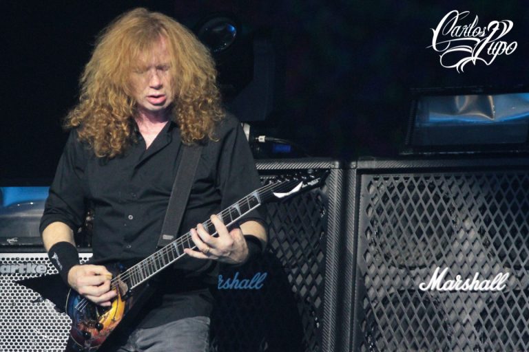 Mustaine divulgou hoje nas redes sociais que foi diagnosticado com câncer na garganta