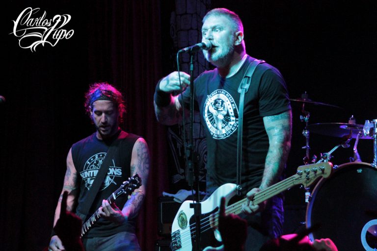 CJ Ramone se apresenta em São Paulo durante sua nova turnê pela América do Sul