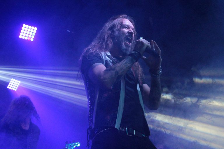 Hammerfall passa por São Paulo com show empolgante