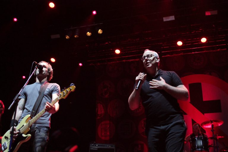 Bad Religion lidera festival punk em SP