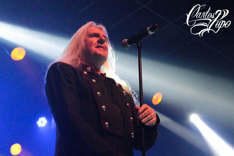 Biff Byford na apresentação em São Paulo neste 3 de maio de 2018