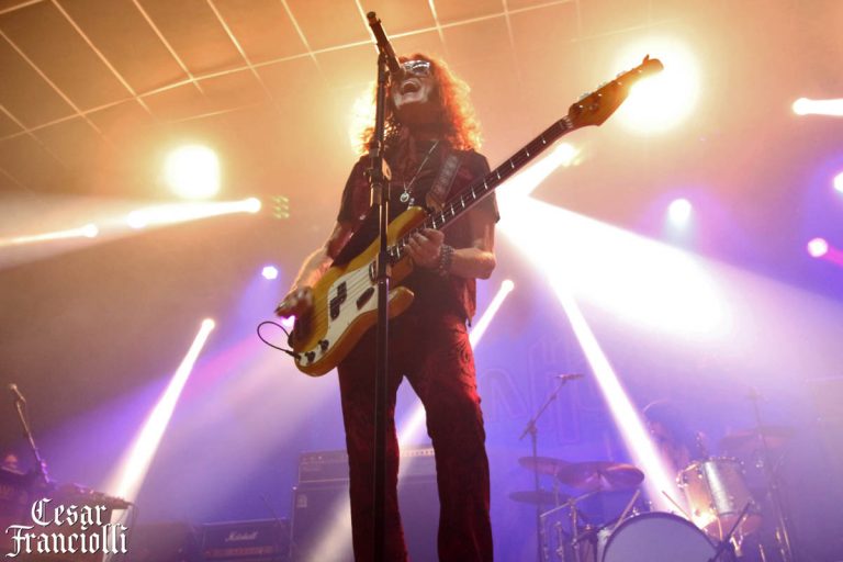 Glenn Hughes no Tropical Butantã, em São Paulo, com o show da turnê 'Performs Classic Deep Purple'