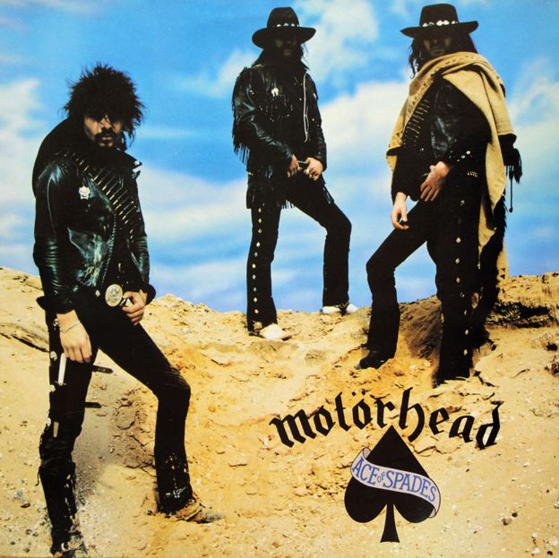 (e/d) Phil Taylor, Lemmy Kilmister e Eddie Clarke, na formação 