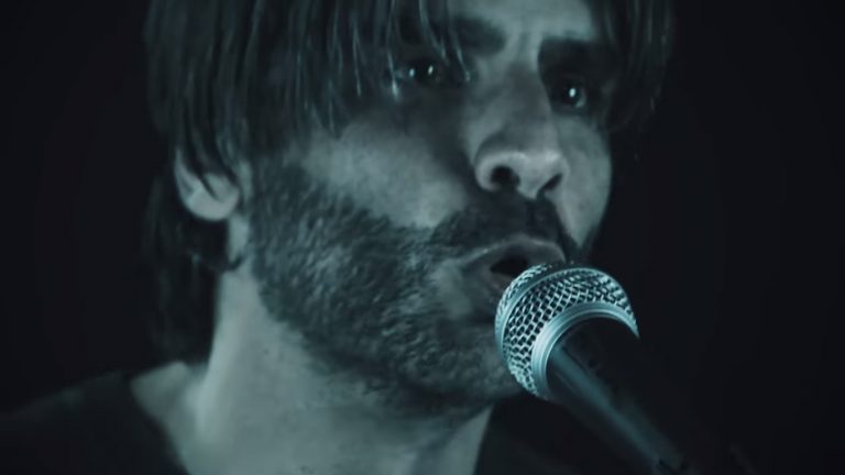 Em Chamas: assista ao novo clipe ‘The Conspiracy Of War’