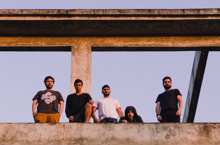 Novo EP do grupo sai em outubro pela Abraxas Records