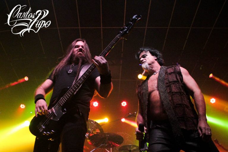 Armored Dawn faz o show de abertura para a banda Saxon, no Tropical Butantã, em zona oeste de São Paulo, em Maio de 2018