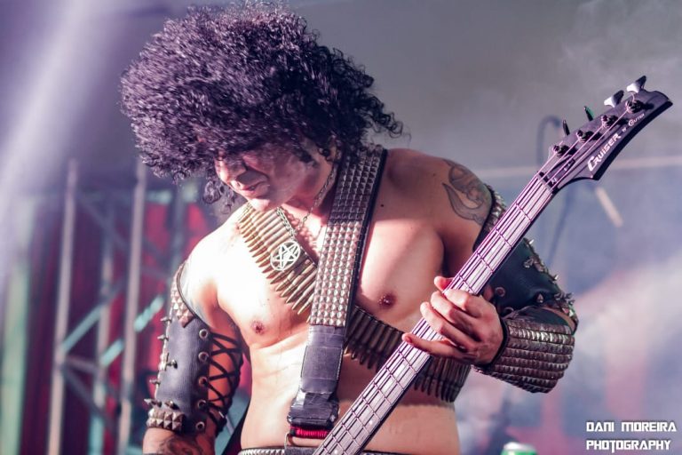 Os Guerreiros Headbangers no Guaru Metal Fest