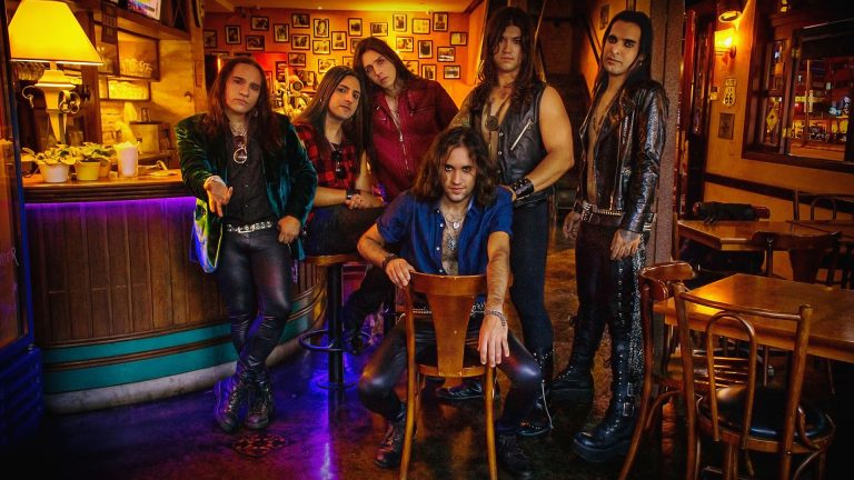 Personagem do vídeo da banda Wolfpire esconde um segredo que só é revelado no final Personagem do vídeo da banda Wolfpire esconde um segredo que só é revelado no final