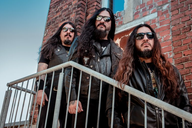 Krisiun anuncia chegada de Scourge of the Enthroned no Brasil