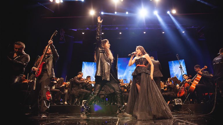 Realizado em junho no Teatro Goiânia, evento reuniu banda goiana de metal com a Orquestra Sinfônica Jovem de Goiás