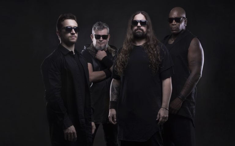 Sepultura se pronuncia oficialmente sobre o cancelamento do show no Líbano