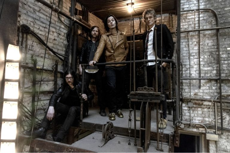 Em parceria com o Spotify, The Raconteurs lança o EP Live At Electric Lady