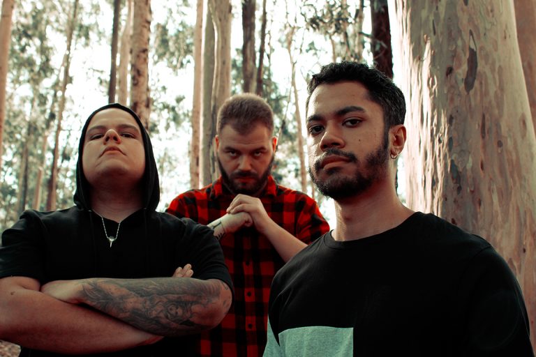 Loneraven divulga data de lançamento de  full album ‘Absolute Dark’