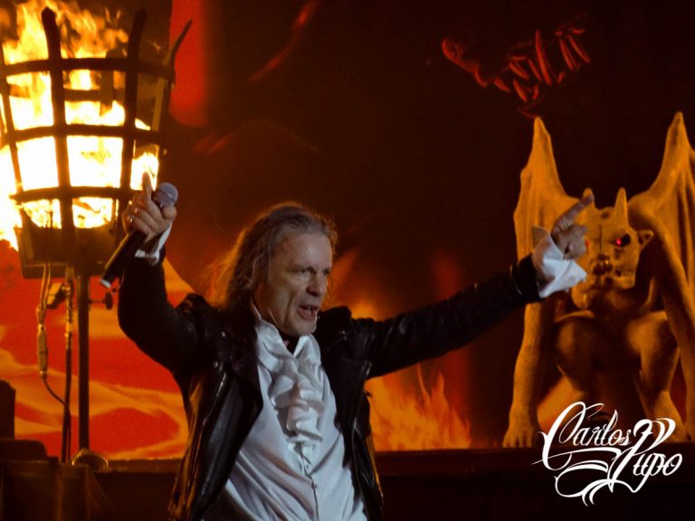 ARQUIVO - O Iron Maiden se apresenta no Estádio do Morumbi, em São Paulo, no domingo, dia 6 de outubro, como parte da turnê mundial 