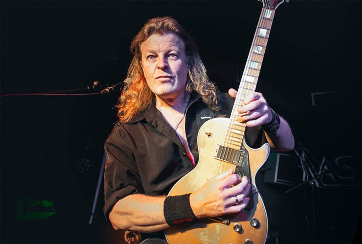 Roland Grapow convida para o show de Florianópolis no dia 25 de janeiro