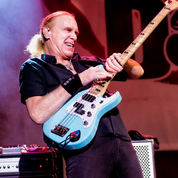 Billy Sheehan: conheça os músicos que acompanharão o baixista em outubro