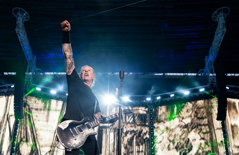 James Hetfield, do Metallica, entra em reabilitação e a banda adia algumas data de sua turnê em 2019