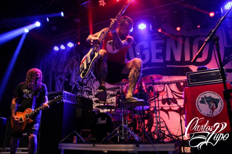 A banda punk Ratos de Porão se apresenta no Oxigênio Festival, no Via Matarazzo, em São Paulo, no sábado, 14 de Setembro de 2019, com realização da Gig Music e do Hangar 110. O vocalista João Gordo não se apresentou com o grupo, ele ainda se recupera de uma pneumonia que causou 3 internações recentes na UTI. A banda punk Ratos de Porão se apresenta no Oxigênio Festival, no Via Matarazzo, em São Paulo, no sábado, 14 de Setembro de 2019, com realização da Gig Music e do Hangar 110. O vocalista João Gordo não se apresentou com o grupo, ele ainda se recupera de uma pneumonia que causou 3 internações recentes na UTI.