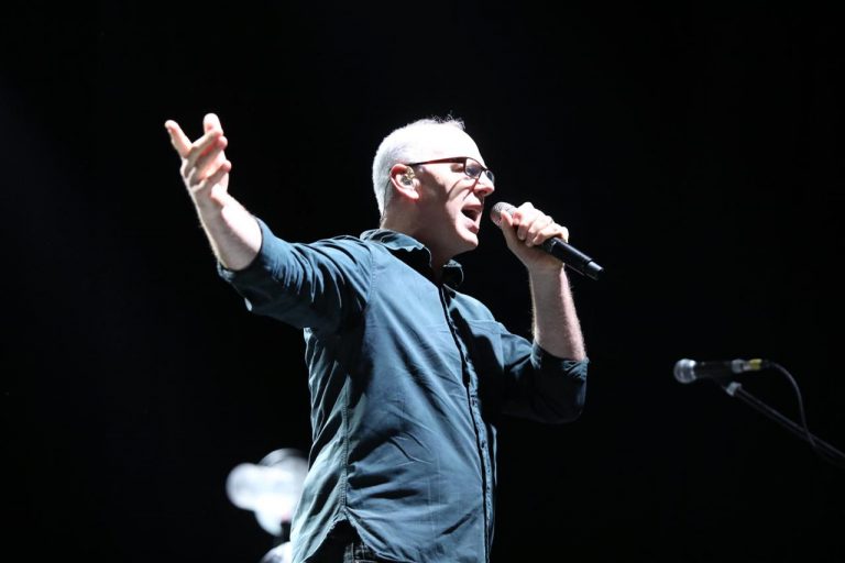  Greg Graffin, vocalista do Bad Religion