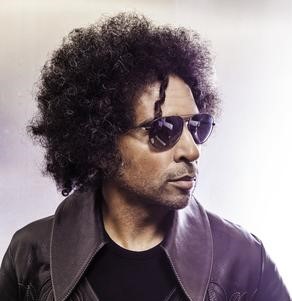 Vocalista do Alice in Chains, William DuVall lança vídeo para “Smoke And Mirrors”, de seu trabalho solo