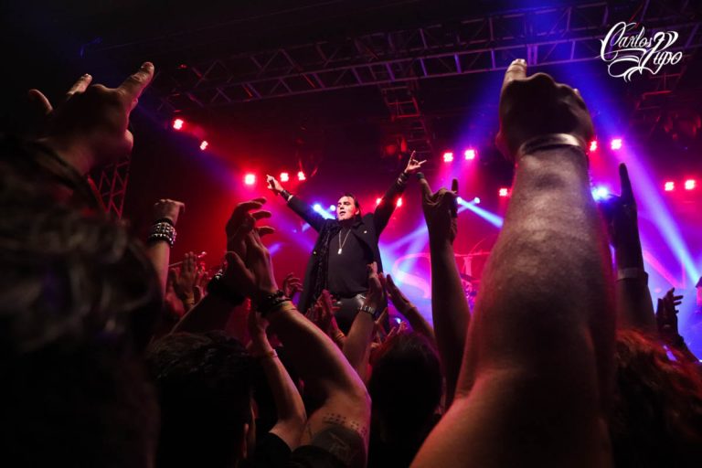 Show na Audio, em São Paulo, onde Alirio Netto foi apresentado ao público como novo vocalista do grupo