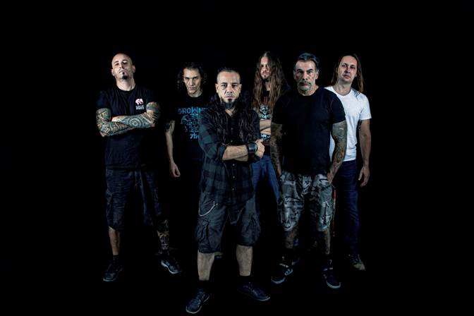 Drowned lança álbum ao vivo “Damned Alive”