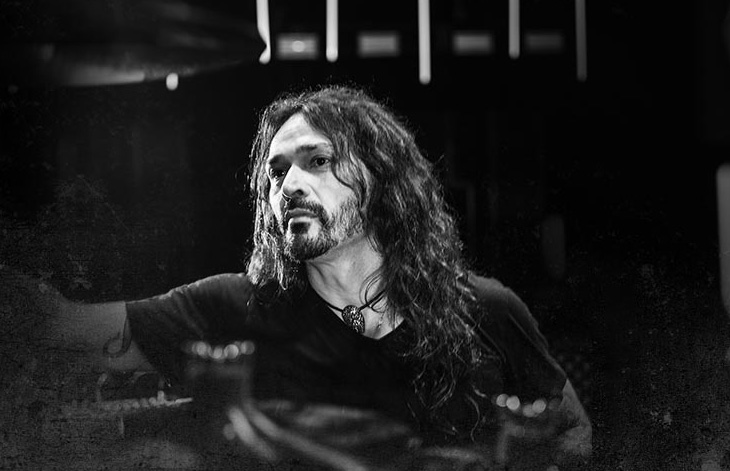 Aquiles Priester lança série de vídeos tributos para DragonForce, Neil Peart e Riquelme