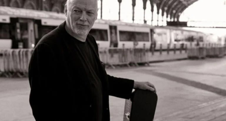 David Gilmour lança “Yes, I Have Ghosts”, primeiro single em cinco anos