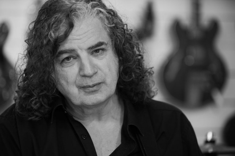 Jakko M Jakszyk lança video para a música ‘The Trouble With Angels’