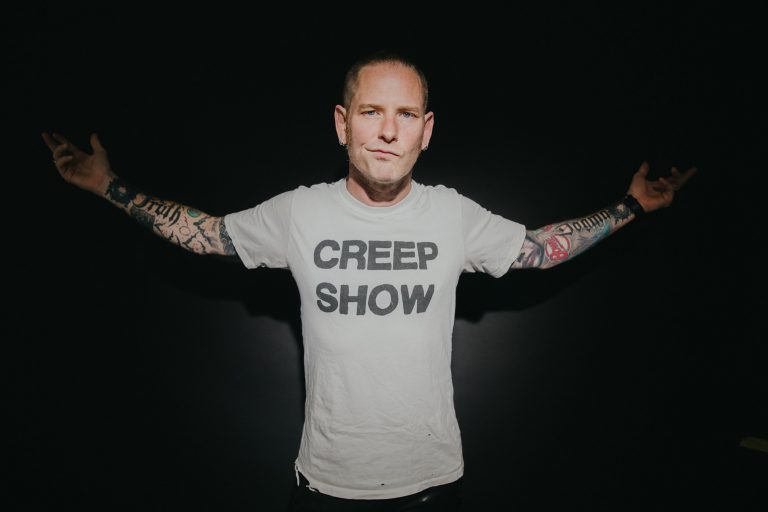 Corey Taylor anuncia o evento de transmissão ao vivo “Forum Or Against ‘Em”