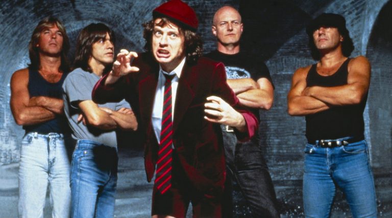 Memory Remains: AC/DC – 30 anos de “The Razor’s Edge”, um dos inúmeros clássicos de uma banda clássica