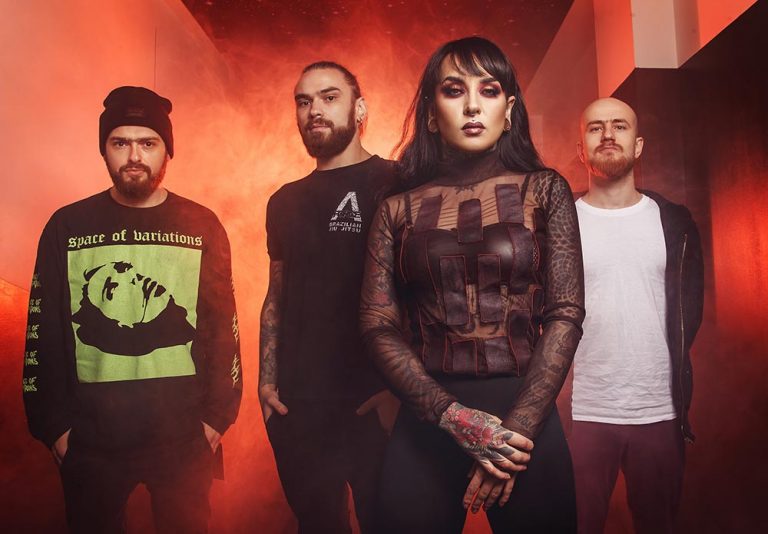 Jinjer lança o videoclipe ao vivo de ‘Sit Stay Roll Over’