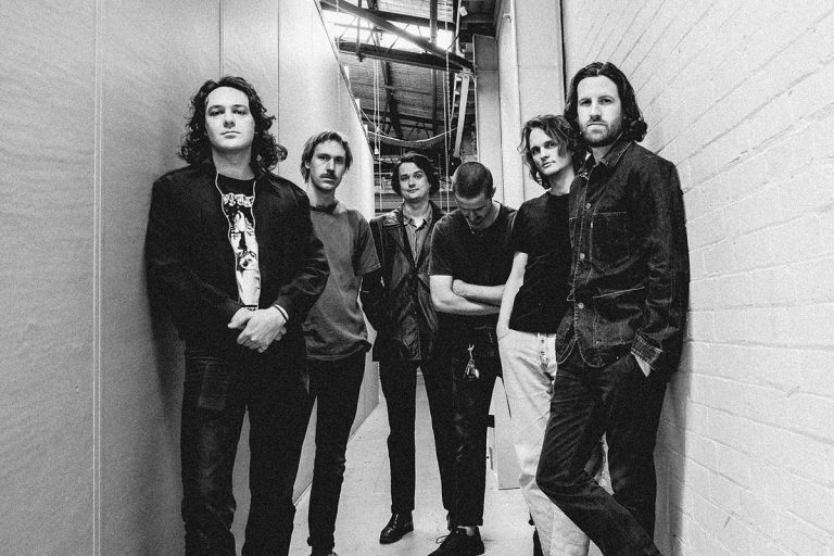 King Gizzard & The Lizard Wizard anunciam novo álbum de estúdio L.W