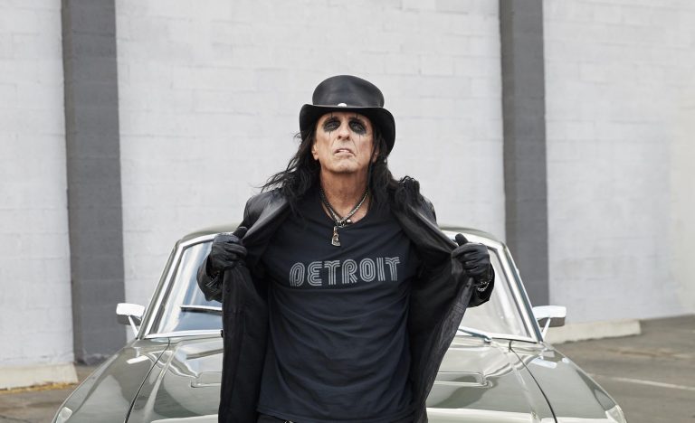 Alice Cooper lança lyric video para a faixa ‘Our Love Will Change The World’