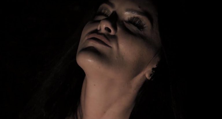 Cold Raven apresenta o videoclipe cinematográfico de ‘Path Of Hekate’