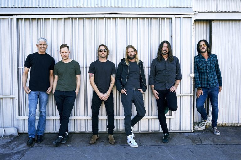 Foo Fighters lança “Making A Fire (Mark Ronson Re-version)”