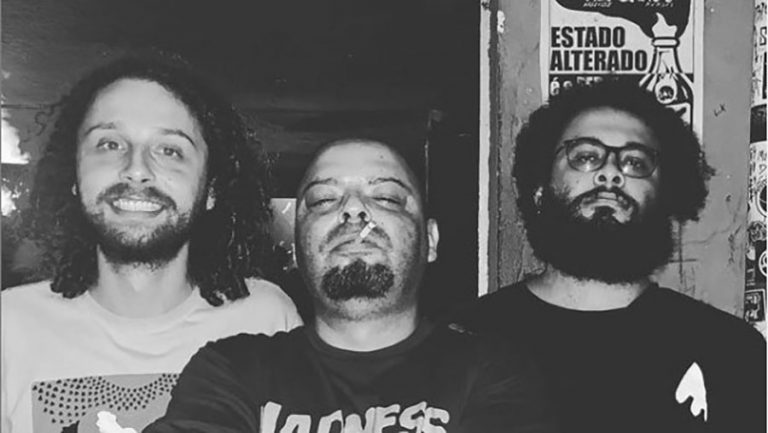 Antigo Egito inspira Space Smoke no disco de estreia