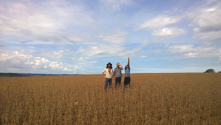 Centro da Terra: ‘É incrivelmente árdua a luta de uma banda independente no Brasil’