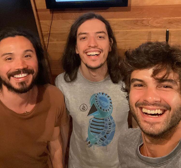 Trio stoner Muladhara estreia com a potente e progressiva Pangea