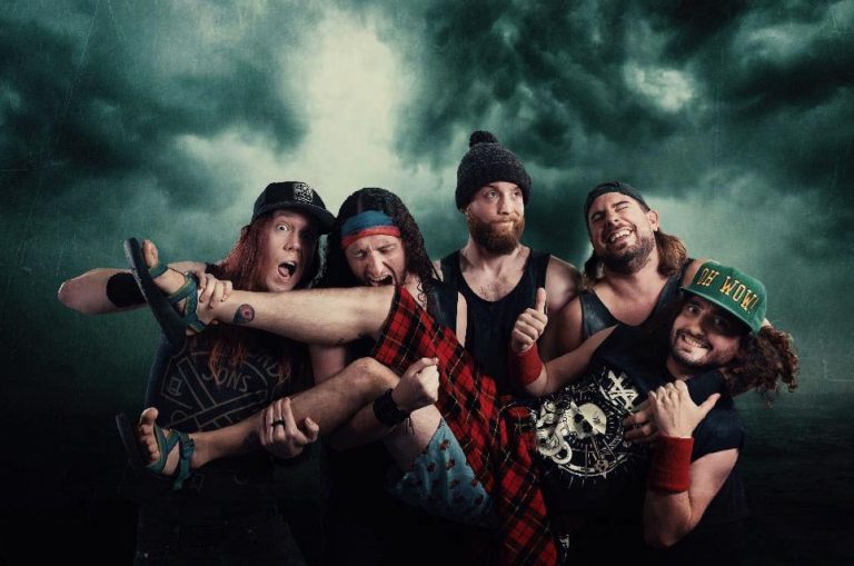 Alestorm compatilha um vídeo ao vivo da música ‘Drink’