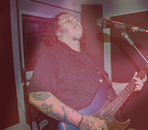 Guilherme Sezoski, vocalista e guitarrista Guilherme Sezoski, vocalista e guitarrista