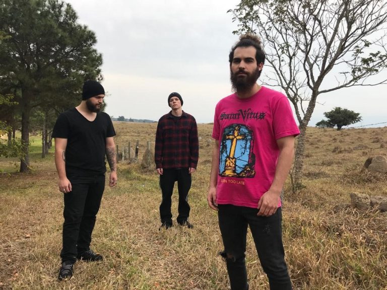 Trio paulista Los Suffers lançará a brutal “Satan´s Fire” no dia 16 de julho