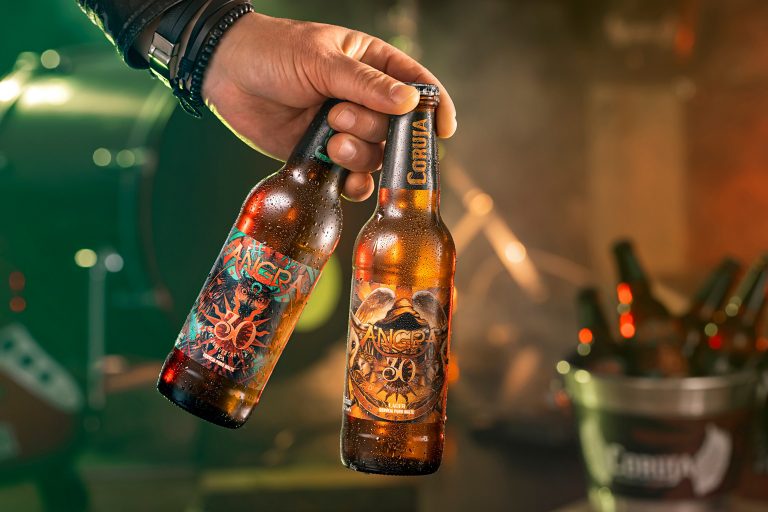 Cervejaria abre linha especial em homenagem a um dos ícones do Metal no Brasil Cervejaria abre linha especial em homenagem a um dos ícones do Metal no Brasil