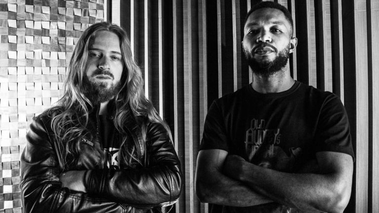 Inventtor: expondo o lado cruel da depressão em ‘Sino Negro’, novo single/clipe