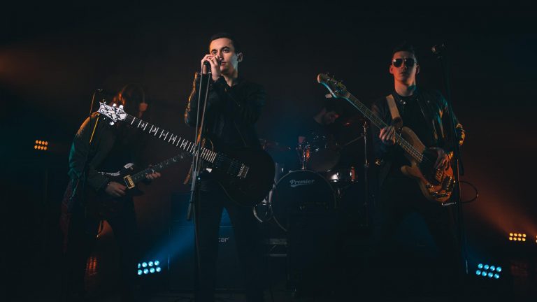 Stay For Tomorrow compartilha novo single “Non Applicable (Na Na)”