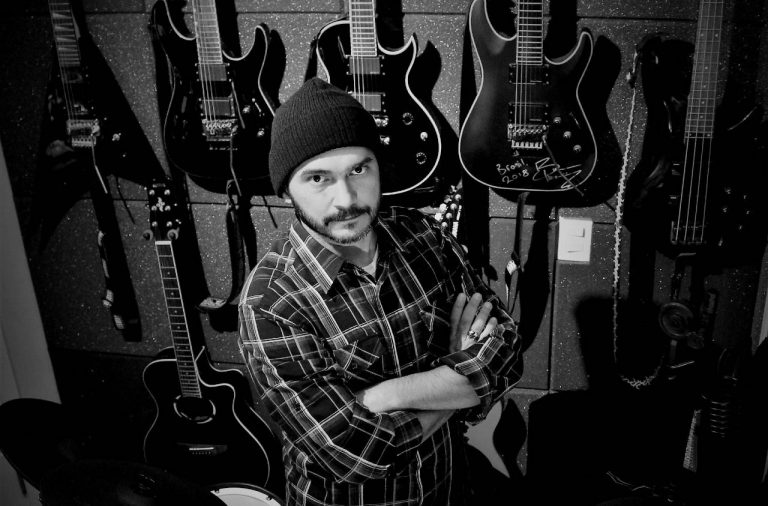 Monolito Project lança videoclipe de “Outbreak”