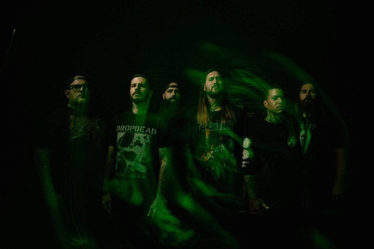 Fit for an Autopsy lança cover para ‘Walk With Me In Hell’ do Lamb Of God