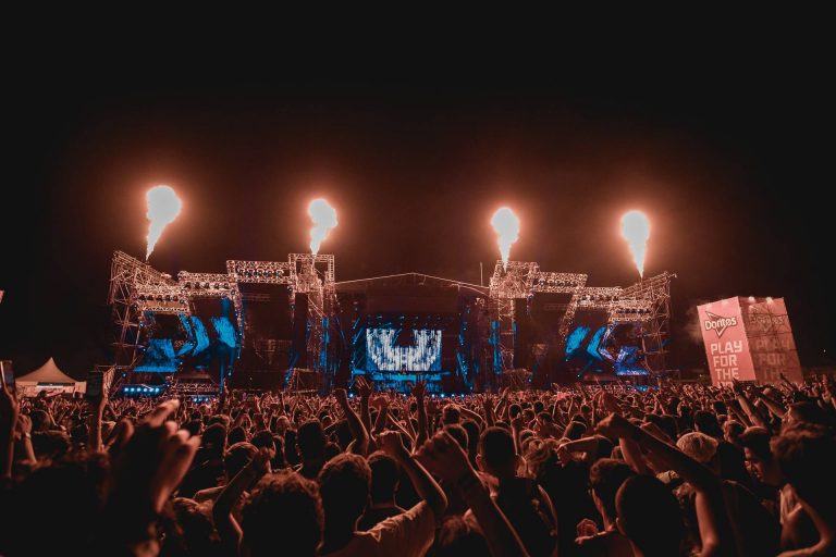 Lollapalooza Brasil divulga horários dos shows e a divisão das atrações por palcos