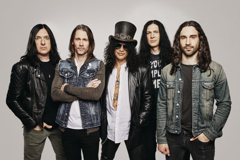 Slash ft Myles Kennedy and The Conspirators anuncia novo álbum com single e clipe ‘The River is Rising’