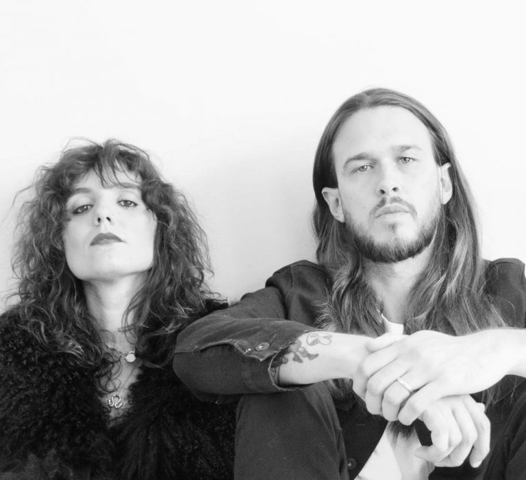 Blue Violet compartilha novo single; Ouça “Asylum”